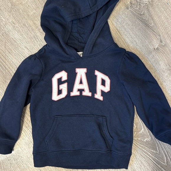 EUC GAP Toddler Mix and Match Arch Logo Hoodie, size 4t - Picture 2 of 4